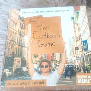 THE CARDBOARD GAME